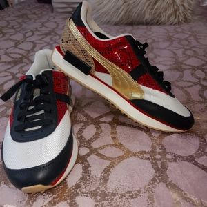 NEW Women's Puma tennis shoe, size 8.5
